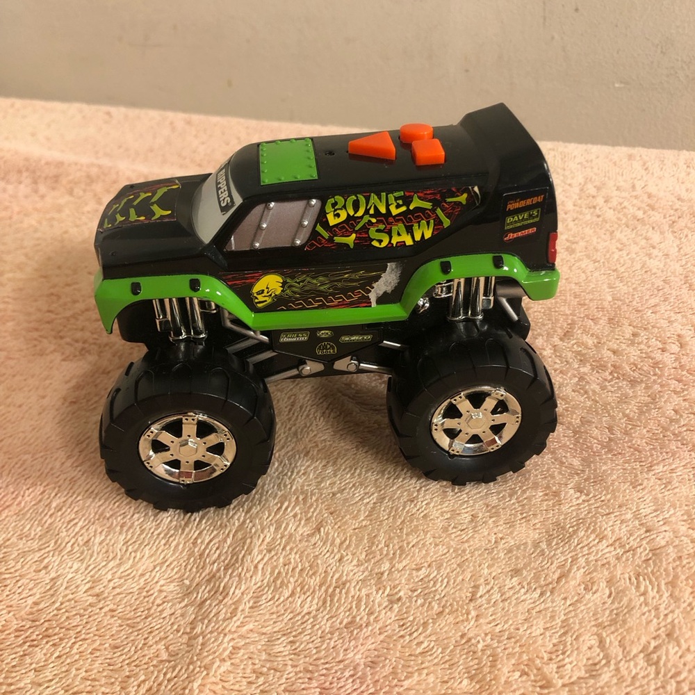 Toy State Industrial Road Rippers Bone Saw Lights Motion Sound 4 1/2” Long Works